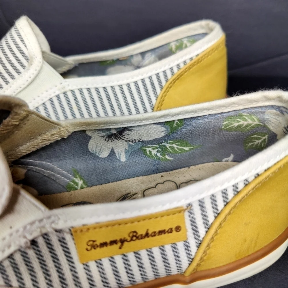 Tommy Bahama Women's Stripe Sailor Canvas Slip On Boat Sneaker US Size 7.5